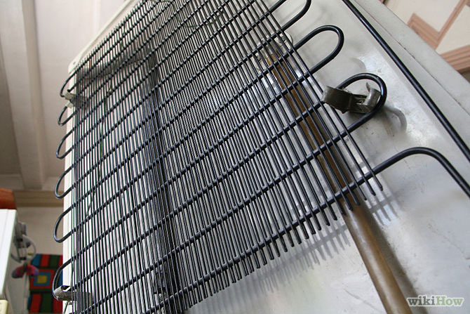 خاموش نشدن یخچال به علت کثیف بودن کویل ها یا لوله های کندانسور